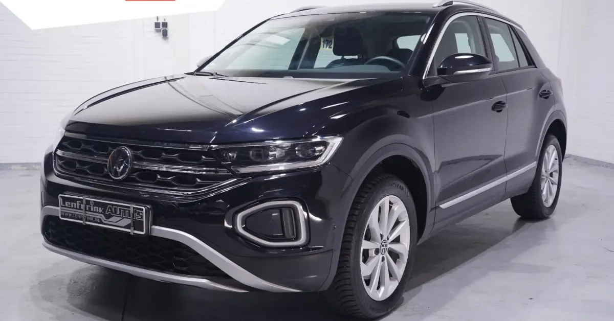 Volkswagen T-Roc (2024) — foto 1