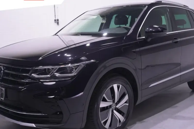 Volkswagen Tiguan (2022)