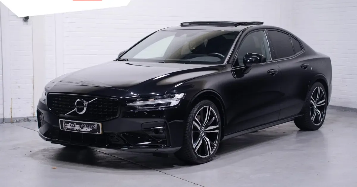 Volvo S60 (2021) — foto 1