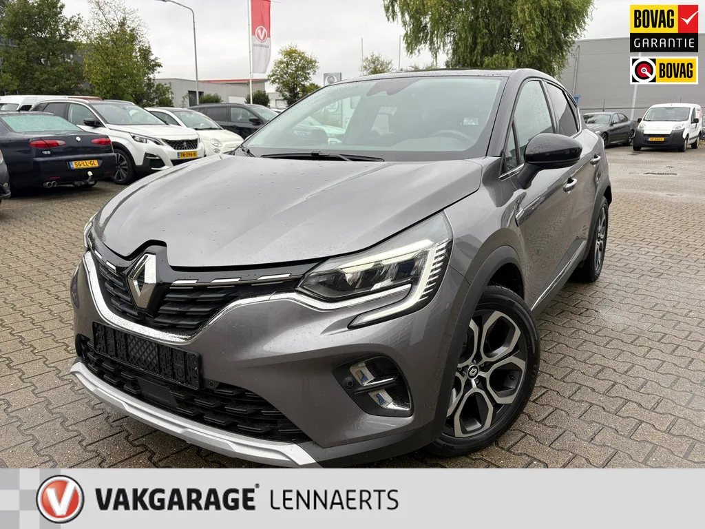 Renault Captur (2022) — foto 1