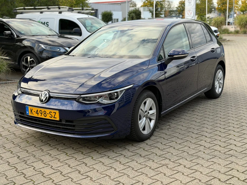 Volkswagen Golf (2021) — foto 1