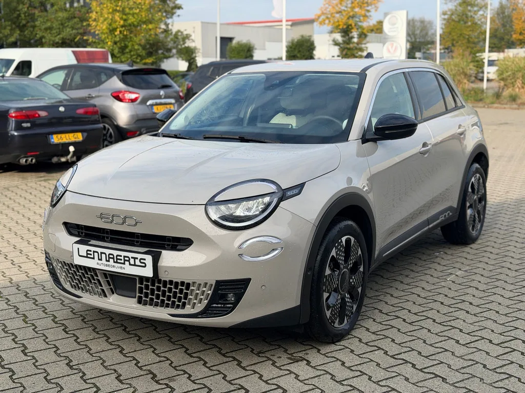 Fiat 600 (2025) — foto 1