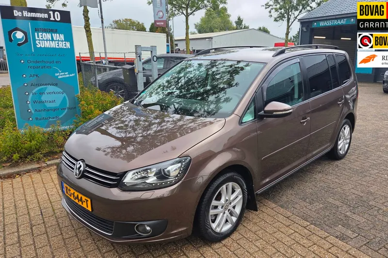 Volkswagen Touran (2012)