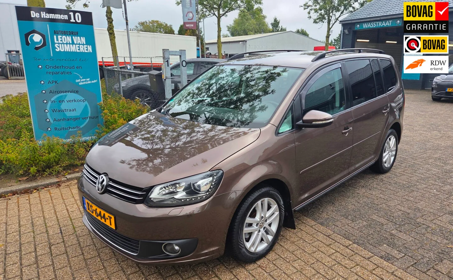 Volkswagen Touran (2012) — foto 1