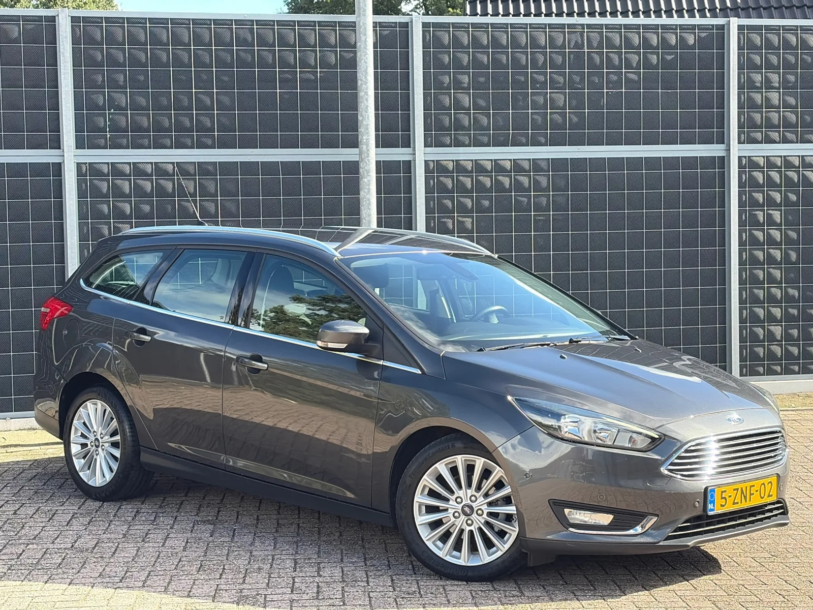 Ford Focus (2015) — foto 1