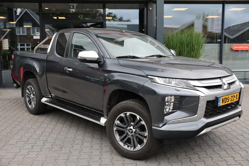 Mitsubishi L200 (2020)