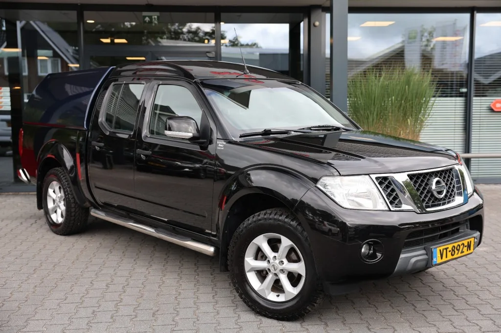 Nissan Navara (2016) — foto 1