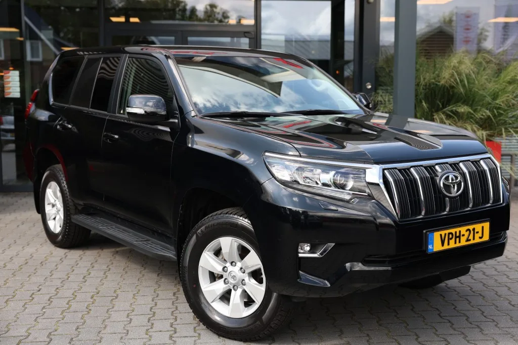 Toyota LANDCRUISER (2022) — foto 1