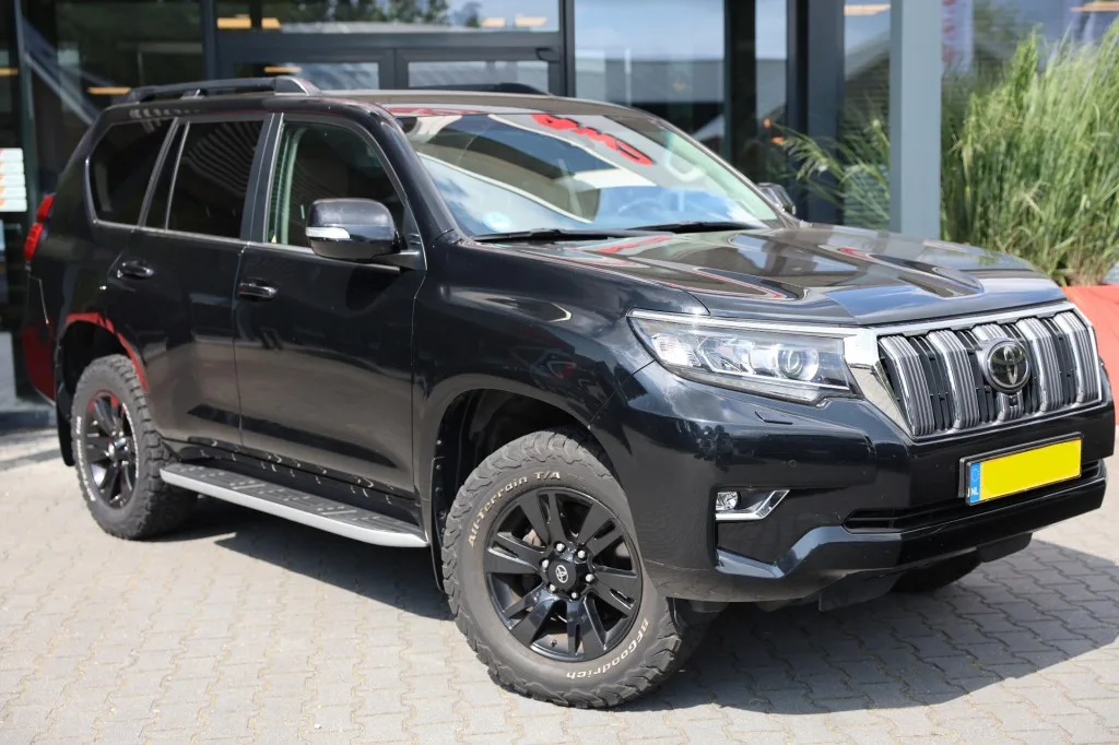 Toyota LANDCRUISER (2018) — foto 1
