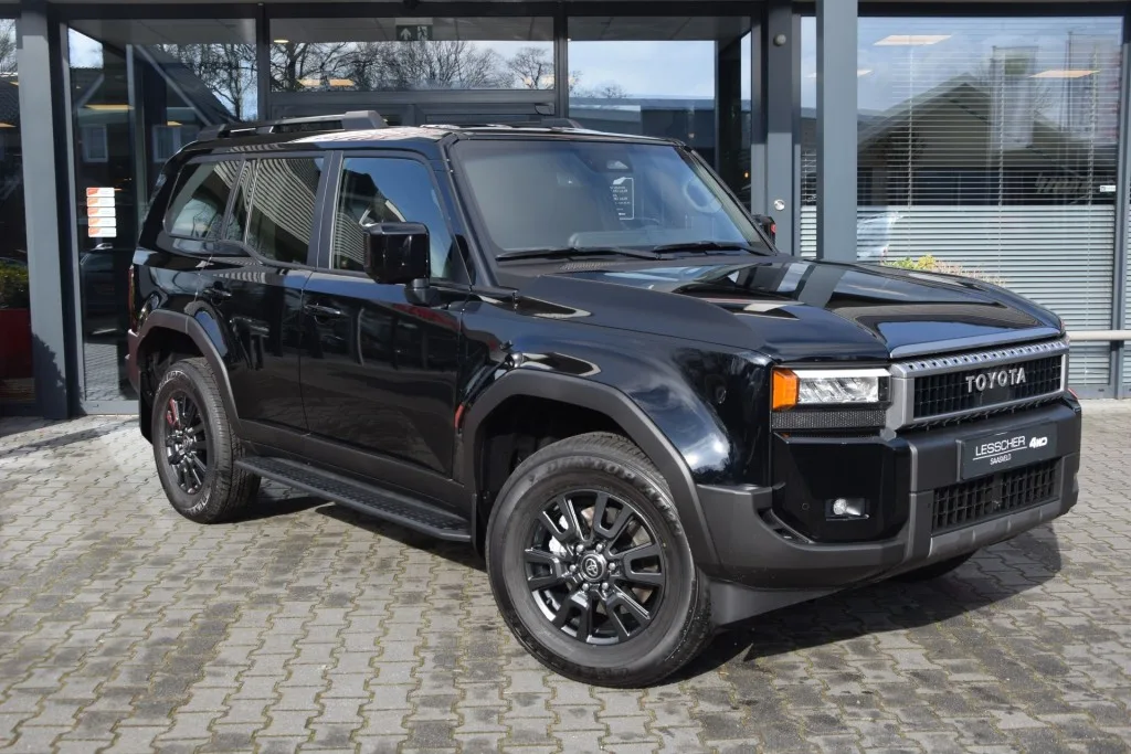 Toyota LANDCRUISER (2024) — foto 1