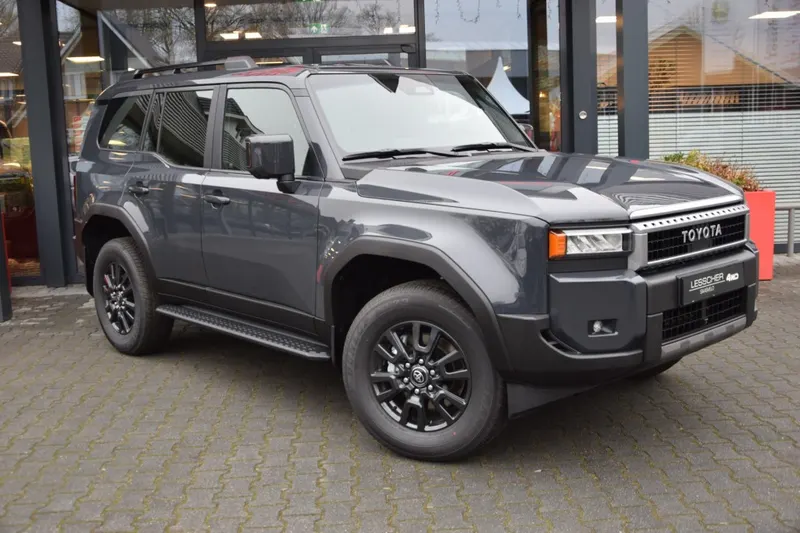 Toyota LANDCRUISER (2024)