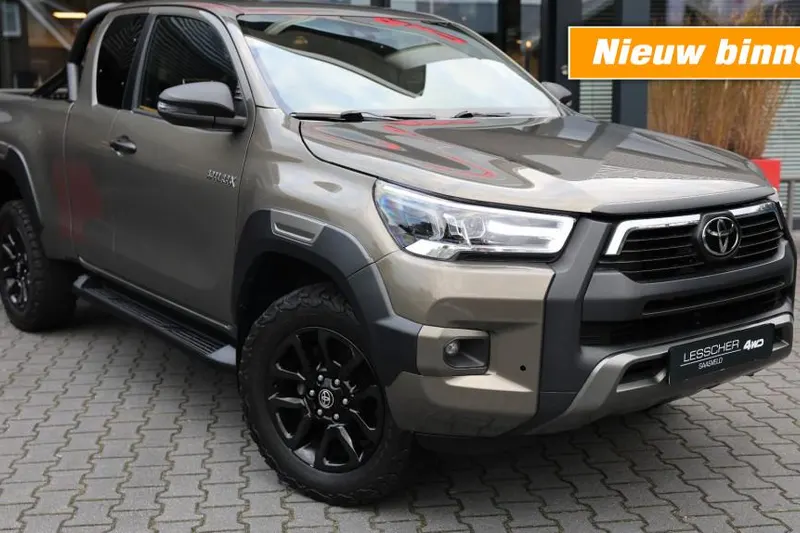 Toyota Hilux (2022)