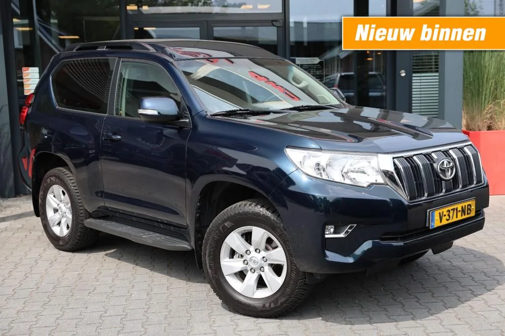 Toyota Land Cruiser (2018) — foto 1