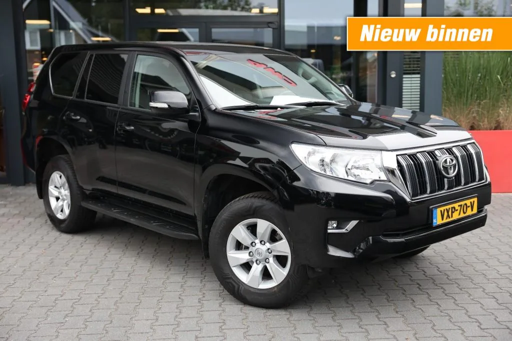 Toyota LANDCRUISER (2023) — foto 1