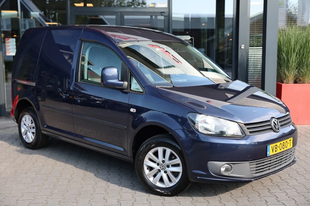 Volkswagen Caddy (2013) — foto 1