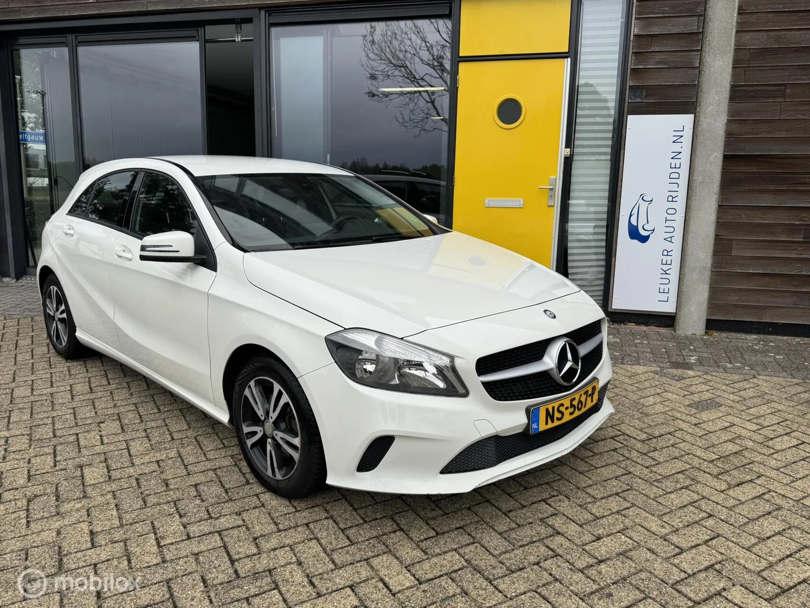 Mercedes-Benz A-Klasse (2017) — foto 1