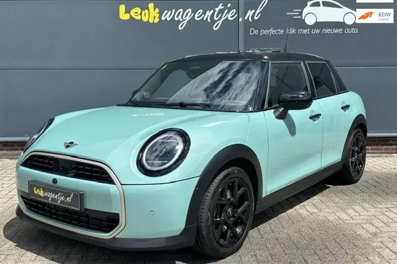 MINI Cooper (2024)