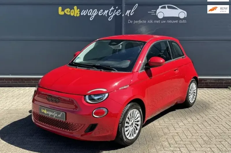 Fiat 500 (2023)