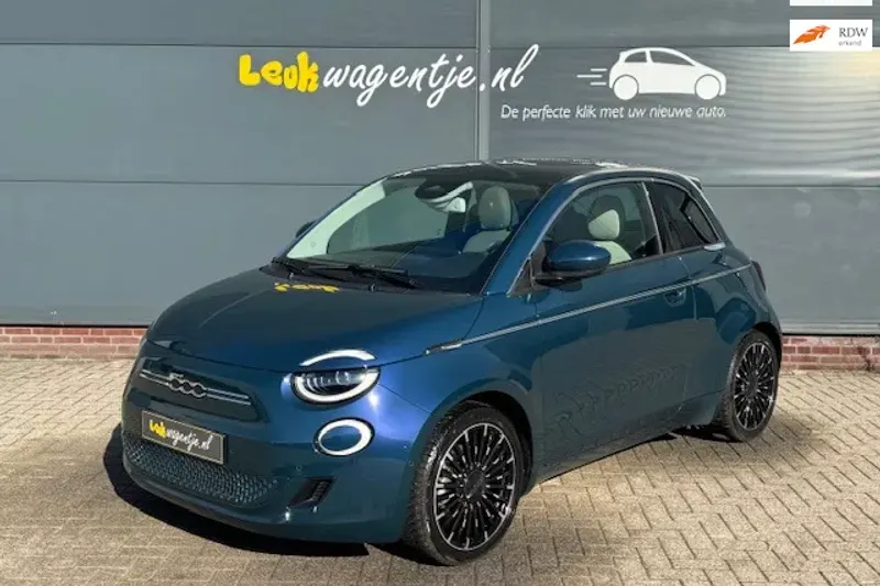 Fiat 500 (2022)