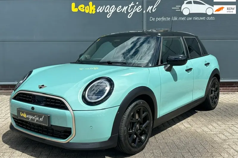 MINI Cooper (2024)