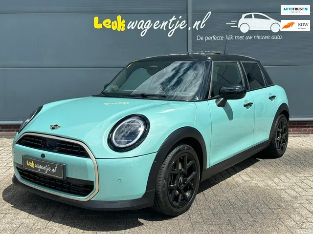 MINI Cooper (2024) — foto 1