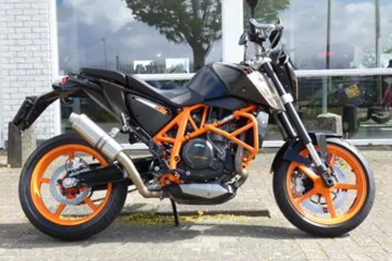 KTM 690 Duke (2012)