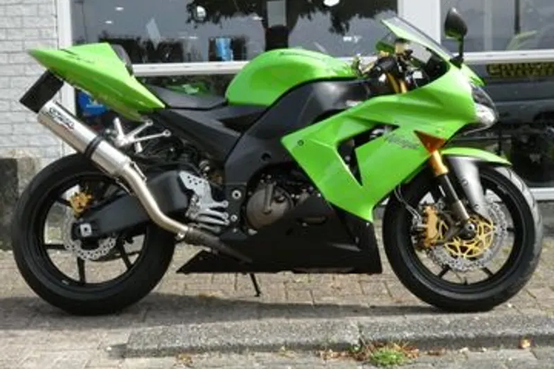 Kawasaki Ninja ZX-10R (2004)
