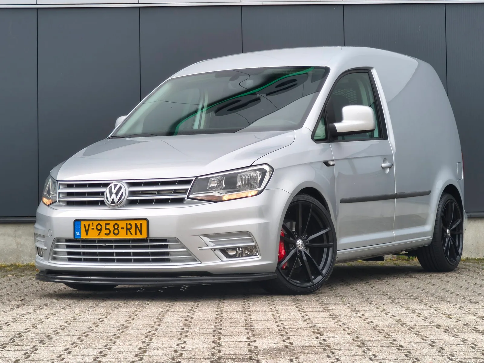 Volkswagen Caddy (2018) — foto 1