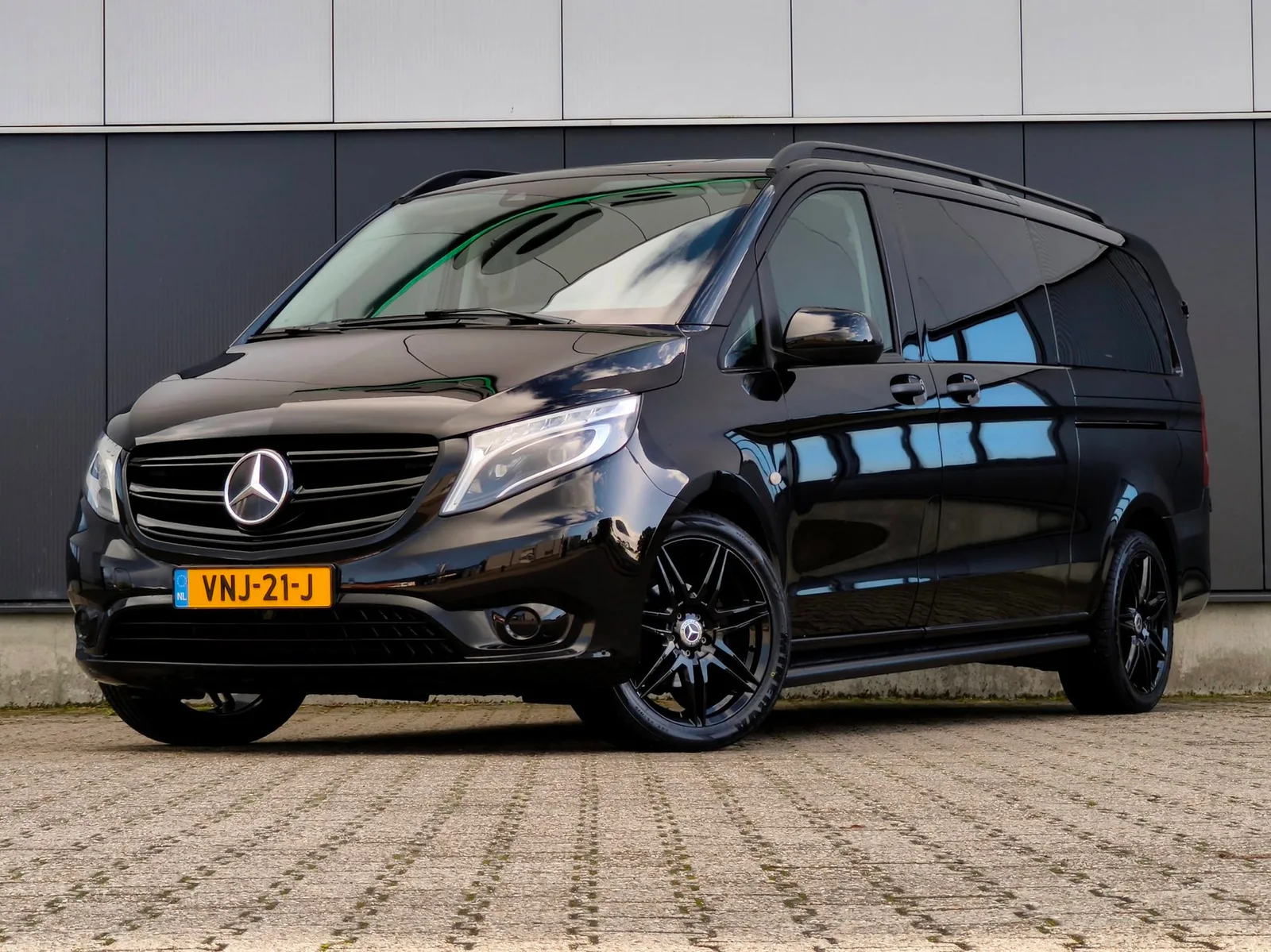 Mercedes-Benz Vito (2022) — foto 1