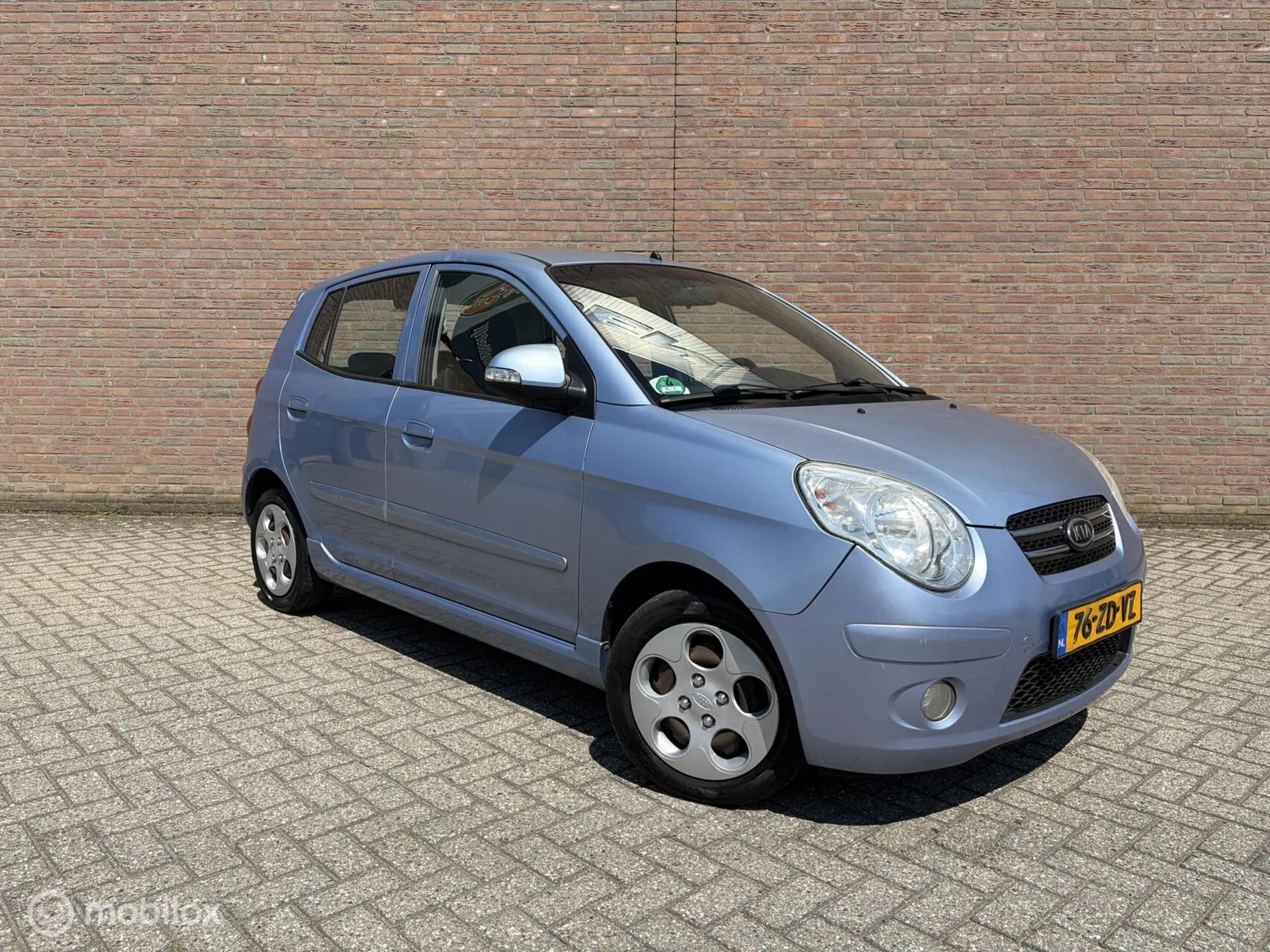 Kia Picanto (2008) — foto 1