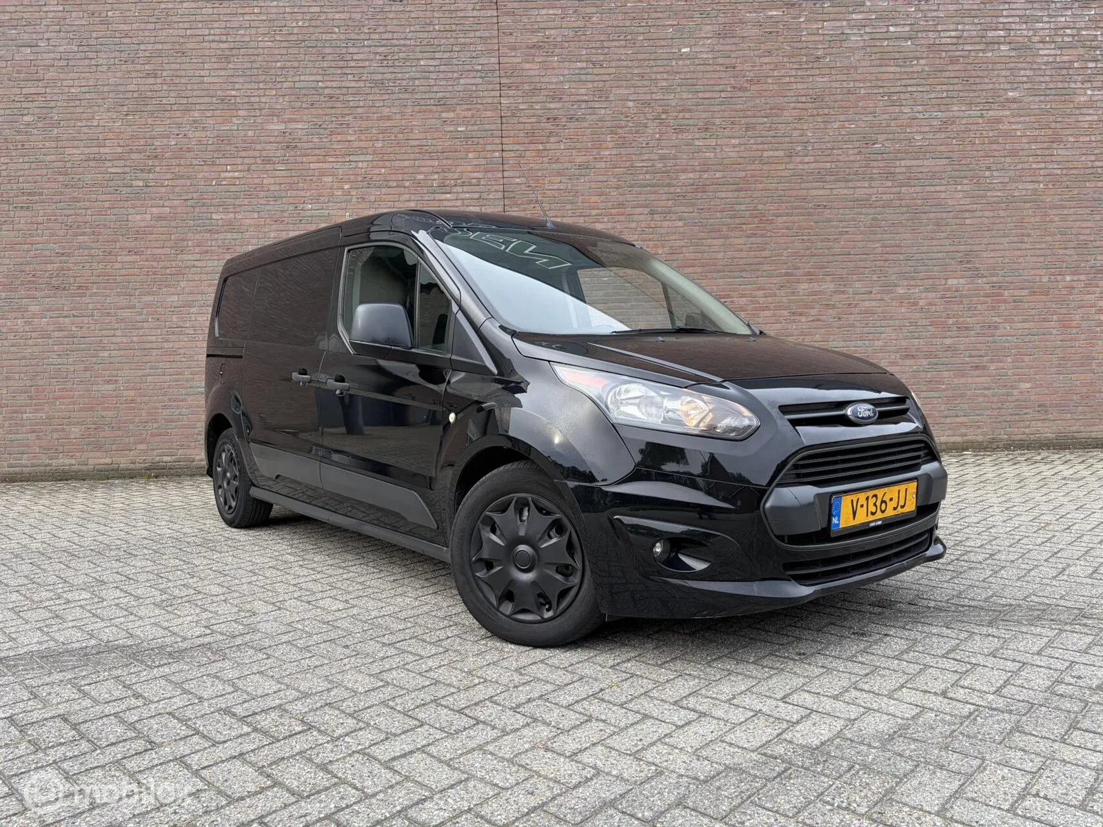 Ford Transit Connect (2017) — foto 1