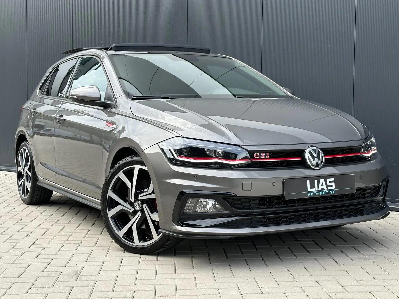 Volkswagen GTI (2018) — foto 1
