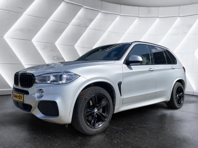 BMW X5 (2017) — foto 1