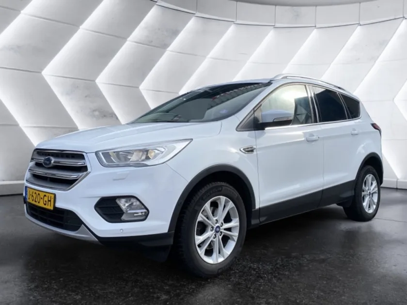 Ford Kuga (2017) — foto 1