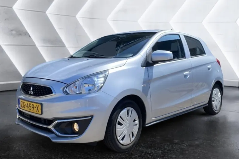 Mitsubishi Space (2019)