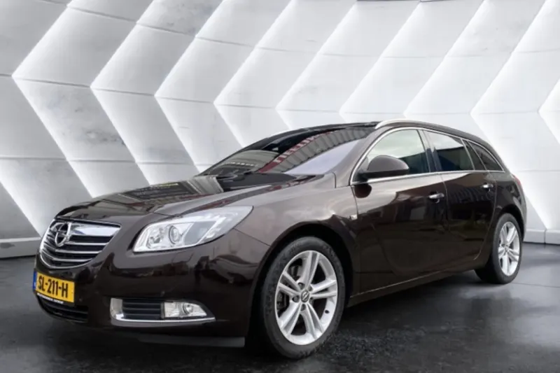 Opel Insignia (2012)