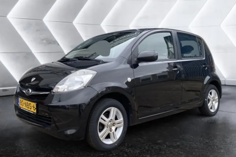 Subaru Justy (2011)