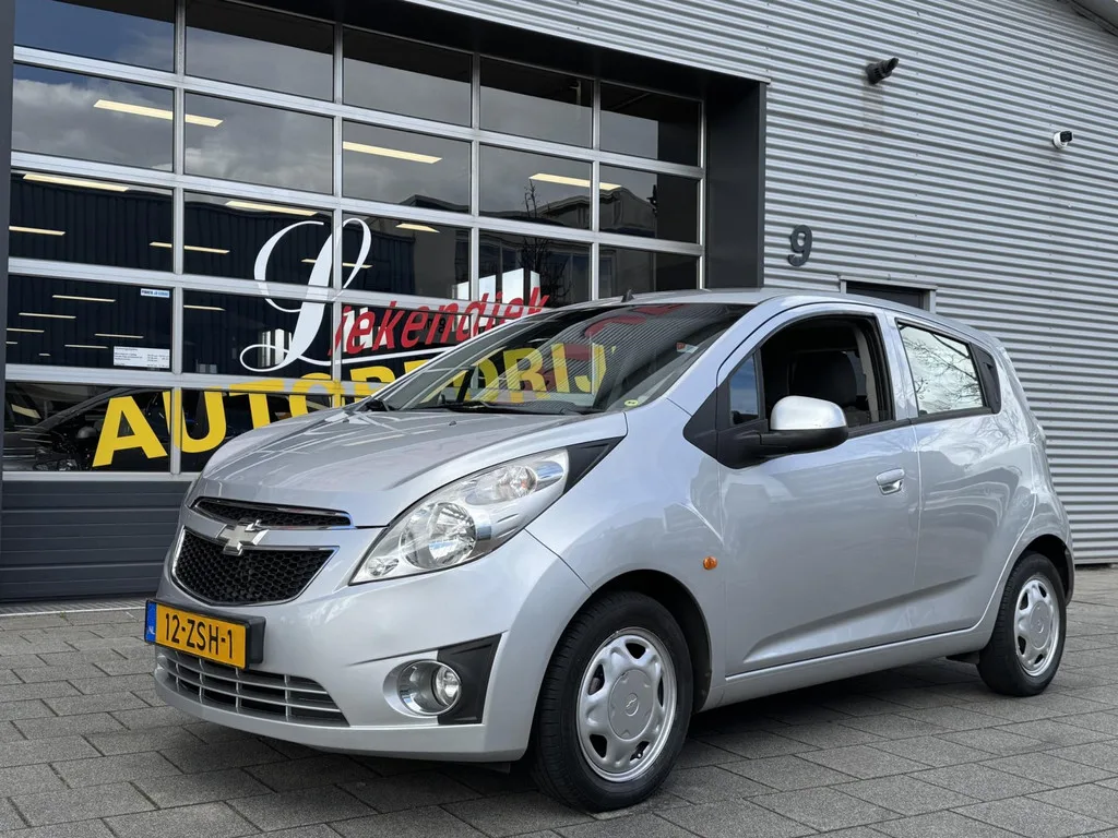 Chevrolet Spark (2010) — foto 1