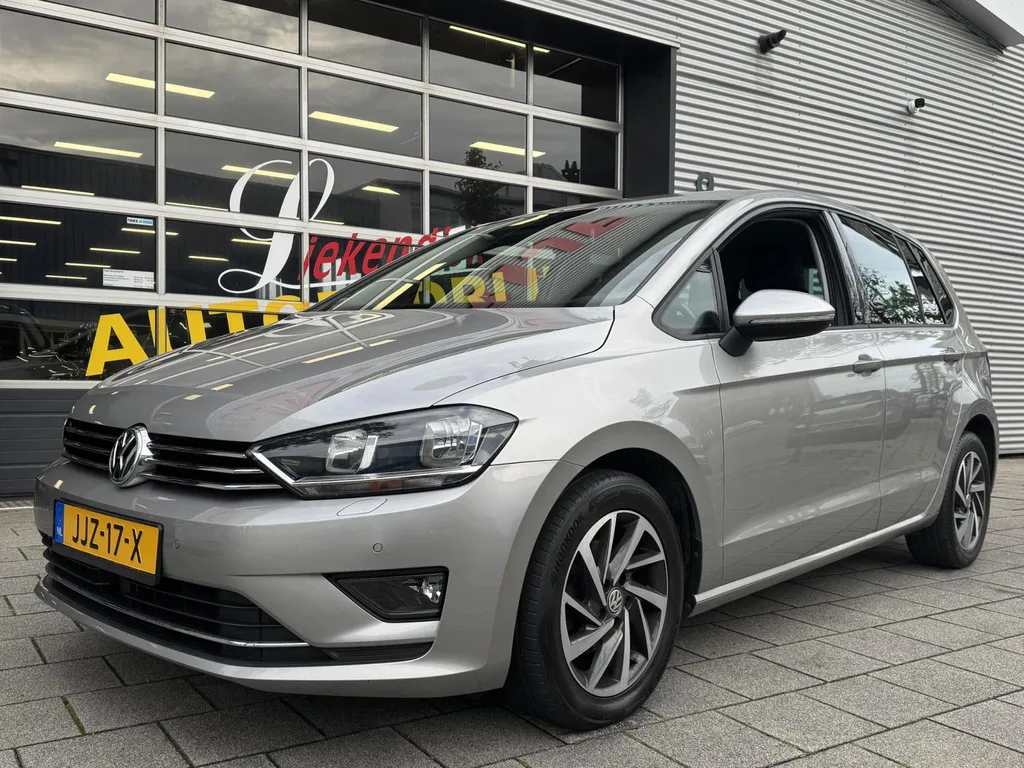 Volkswagen Golf (2017) — foto 1