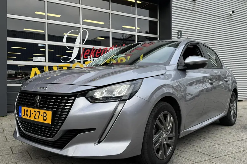 Peugeot 208 (2021)