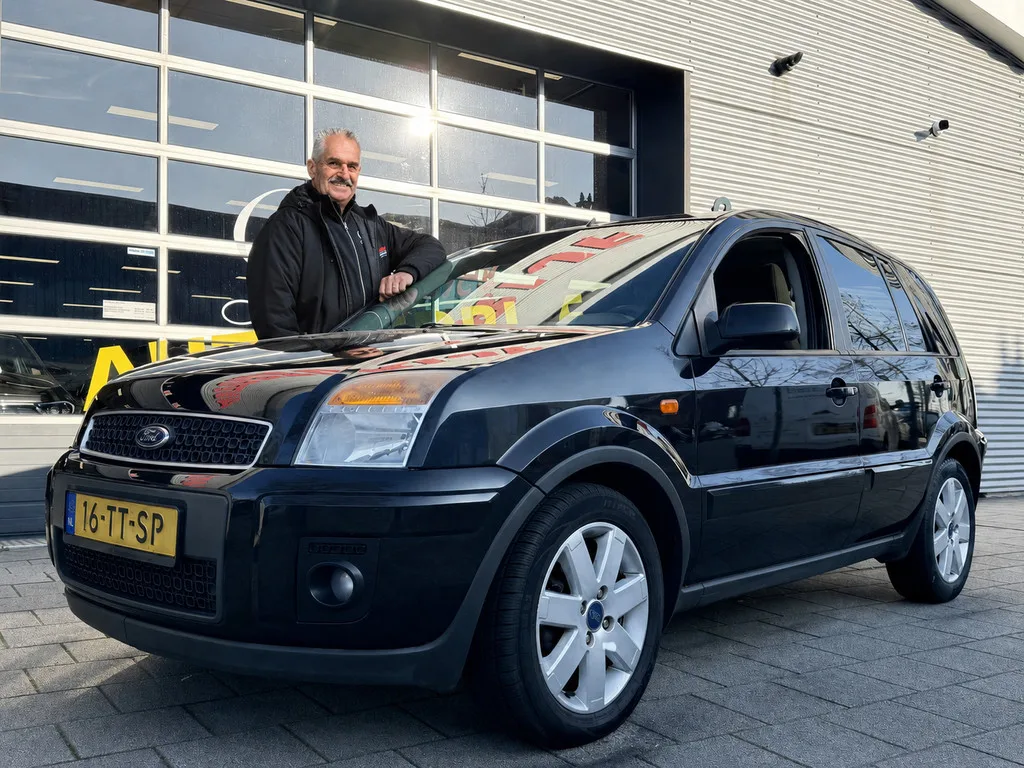Ford Fusion (2007) — foto 1
