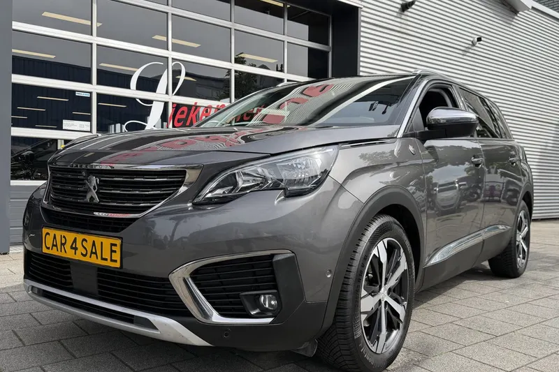 Peugeot 5008 (2020)