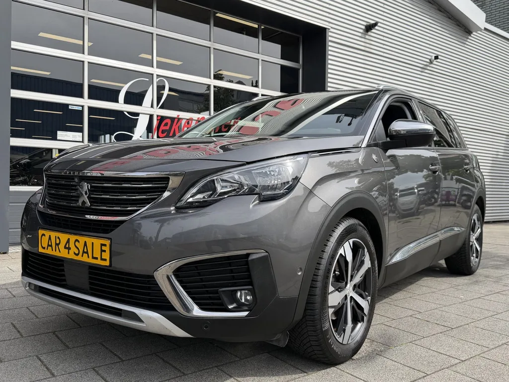 Peugeot 5008 (2020) — foto 1