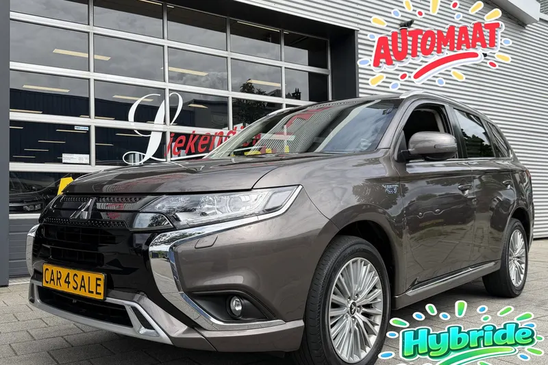 Mitsubishi Outlander (2020)