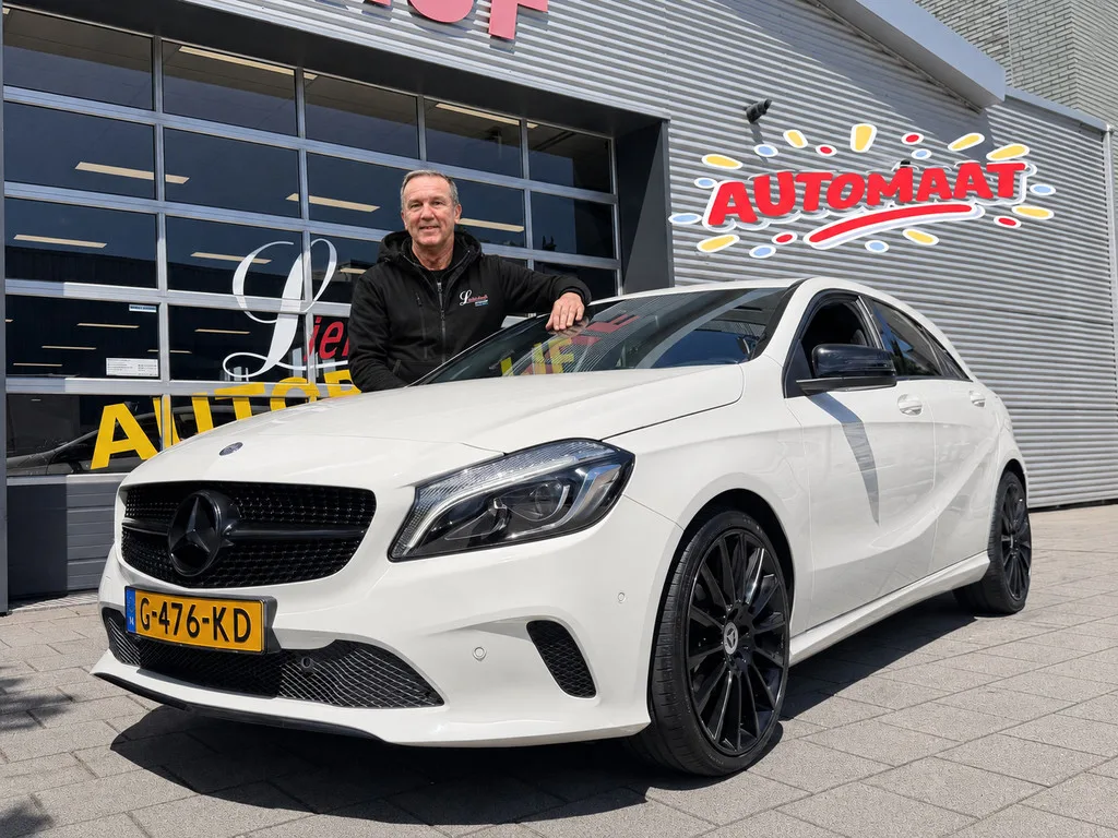 Mercedes-Benz A-Klasse (2016) — foto 1