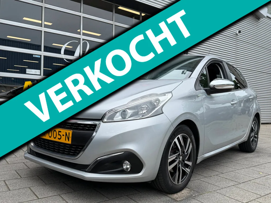 Peugeot 208 (2016) — foto 1