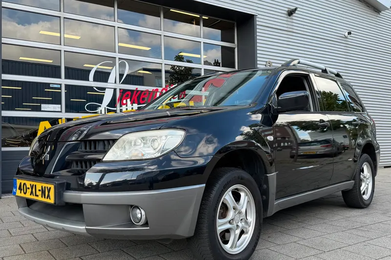 Mitsubishi Outlander (2007)