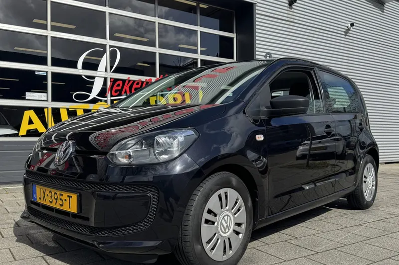 Volkswagen Up! (2016)