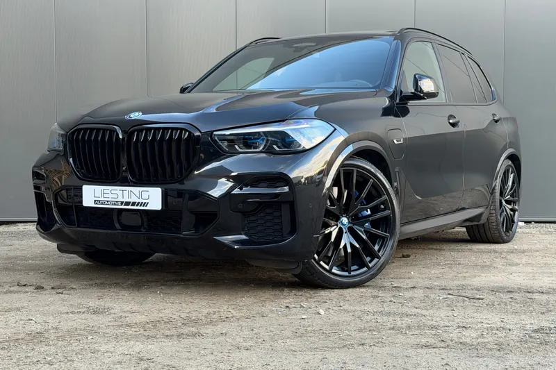 BMW X5 (2022)