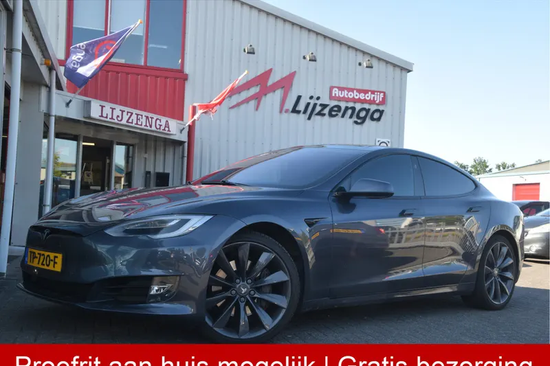 Tesla Model S (2018)